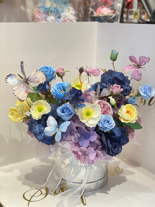 藍紫色仿真花抱抱桶