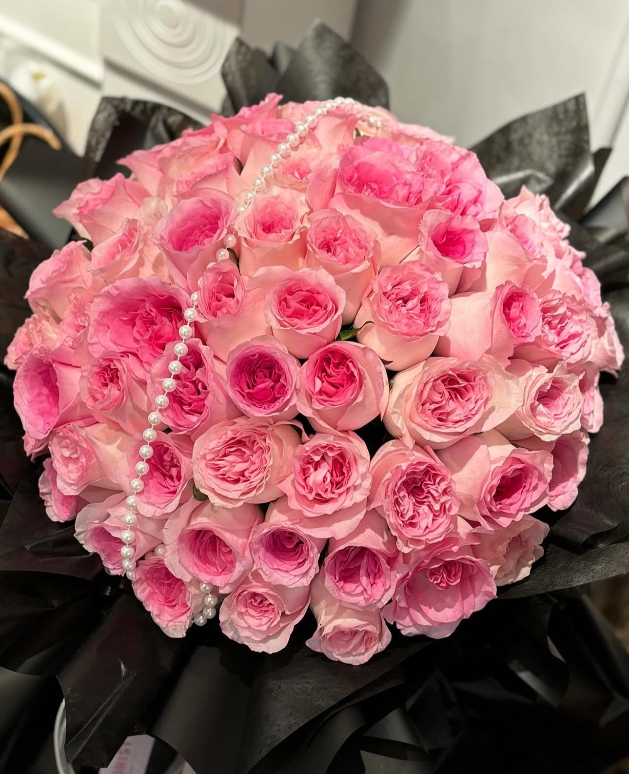 66枝 粉色玫瑰鮮花花束